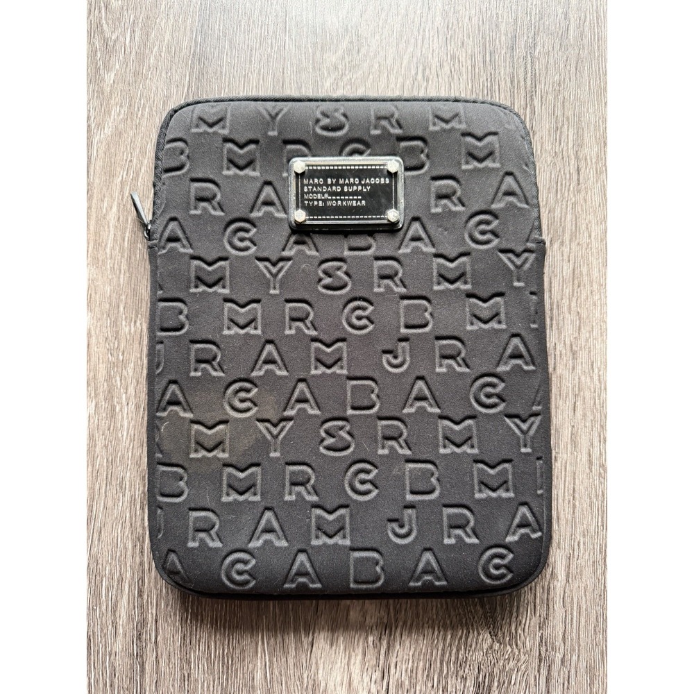 Marc by Marc Jacobs Neoprene Dreamy Logo iPad Tablet Sleeve Case Black